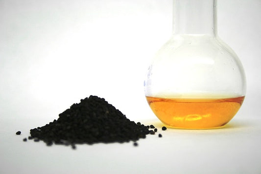 Boostez votre santé avec la nigelle : la petite graine aux grands bienfaits !